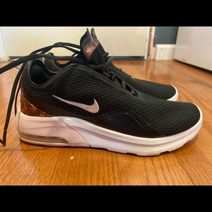 Womens Nike sneakers